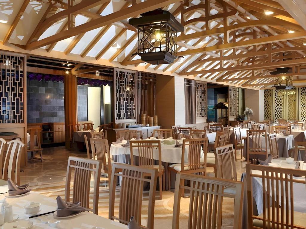 Hotel Tentrem Γιογκιακάρτα Εξωτερικό φωτογραφία